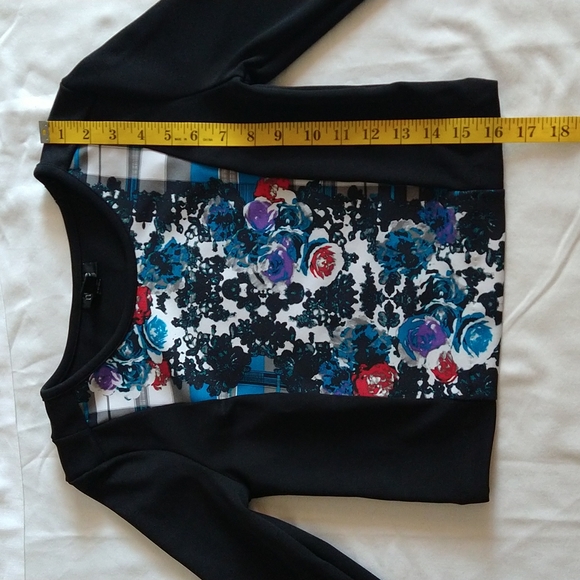 Nicole Miller long sleeve crop top and midi skirt size Xsmall - Picture 6 of 14